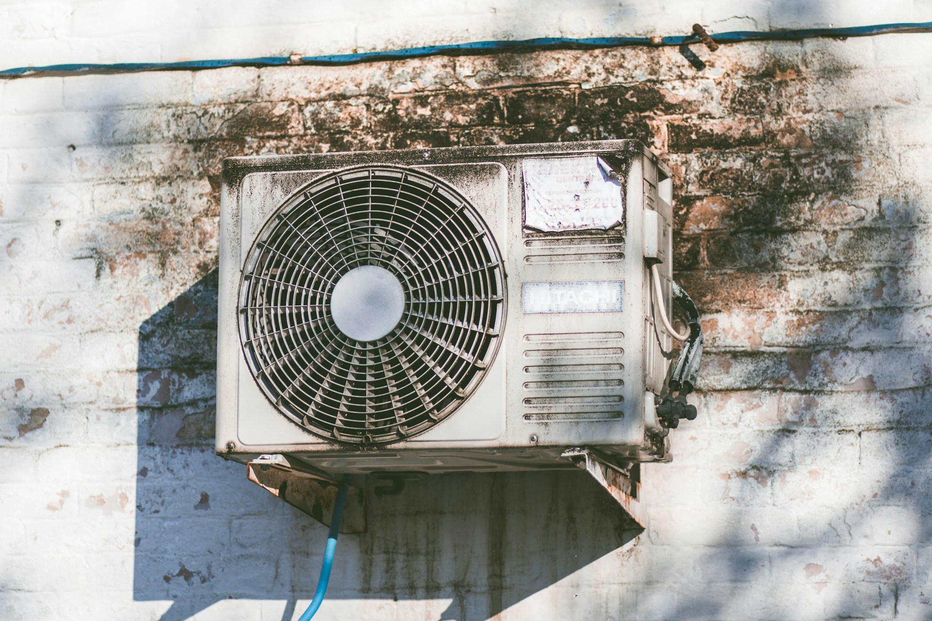 White air condenser unit